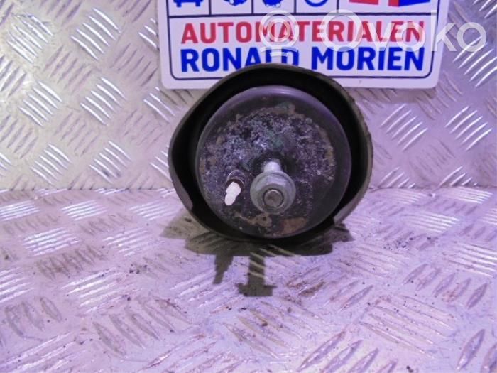 Volkswagen Phaeton Engine mount bracket 