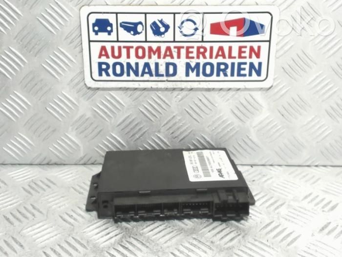Volkswagen Golf VI Korin keskiosan ohjainlaite 