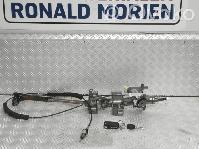 Peugeot iOn Manguera/tubo de la dirección hidráulica 