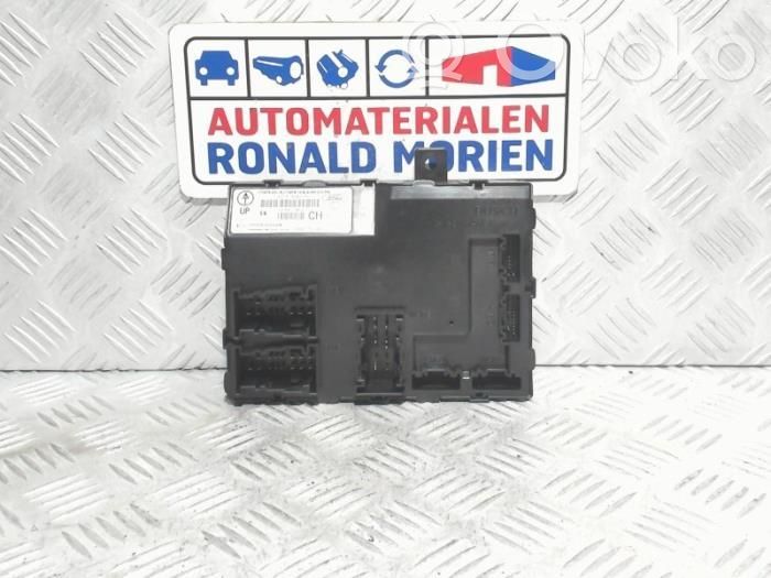Ford B-MAX Door central lock control unit/module 