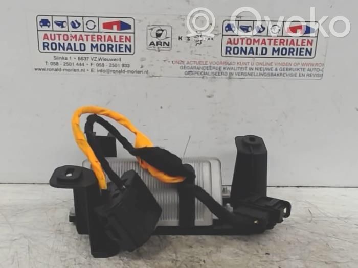 Volkswagen Golf VII Convertisseur / inversion de tension inverseur 