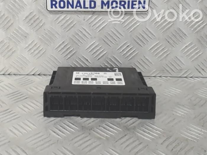 Opel Insignia A Modul de control caroserie central 