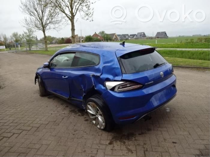 Volkswagen Scirocco Bamperis 