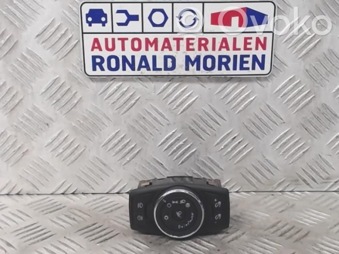 Ford Focus Light switch 