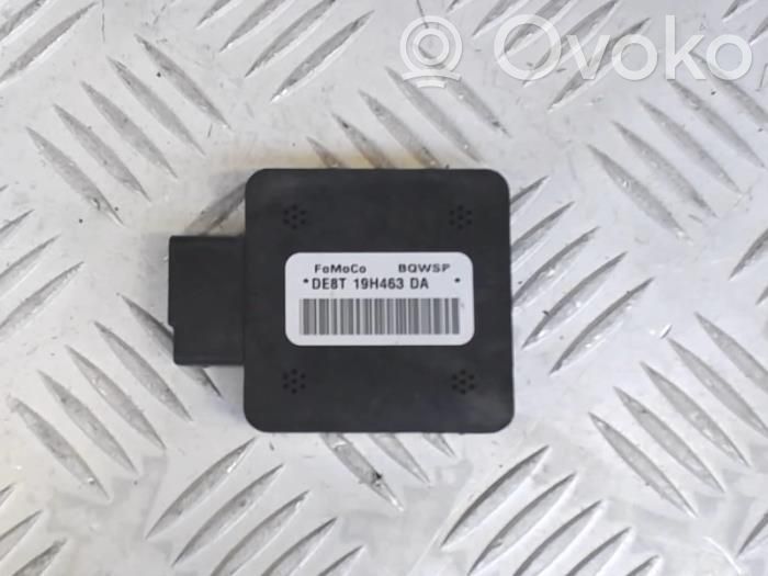 GPS-pystyantenni   DE8T19H463DC