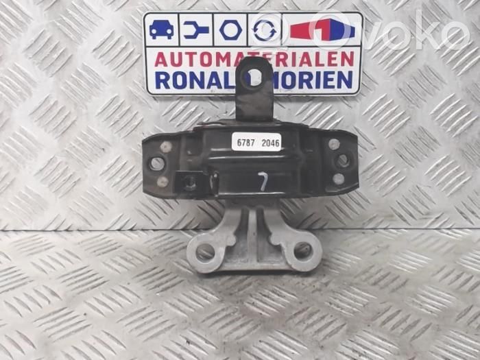 Engine mount bracket   42456787,42456787