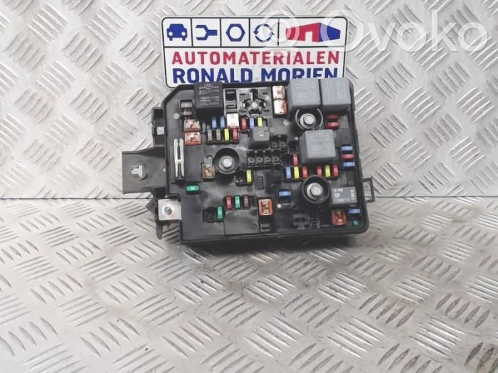 Opel Corsa E Fuse box set 