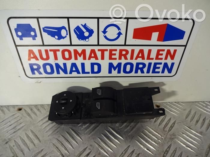 Ford Focus Electric window control switch 