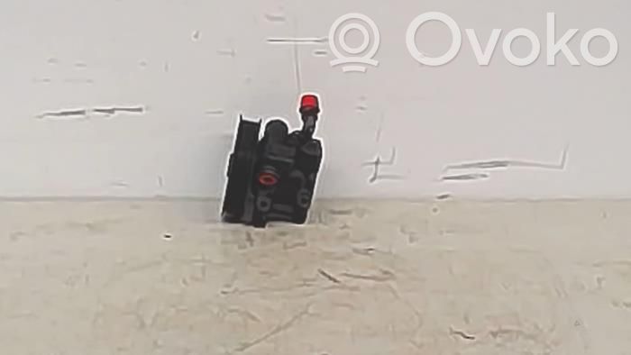 Ohjaustehostimen pumppu   1M513A696CC,1M513A696CC