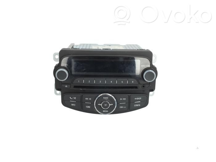 Opel Adam Panel / Radioodtwarzacz CD/DVD/GPS 
