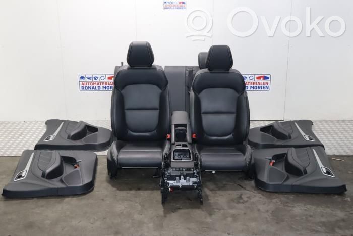 MG ZS Juego interior 