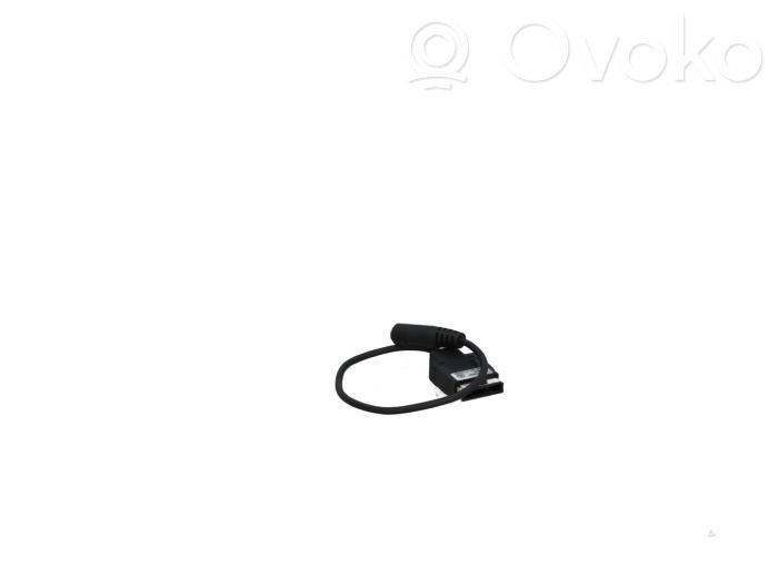 Mercedes-Benz E W212 Gniazdo / Złącze USB 