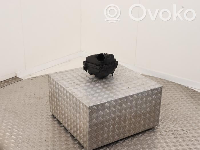 Ford Focus Air filter box 
