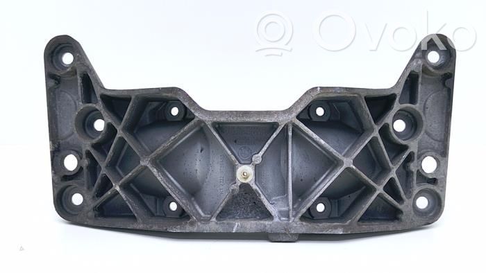 BMW M6 Łapa / Mocowanie skrzyni biegów 
