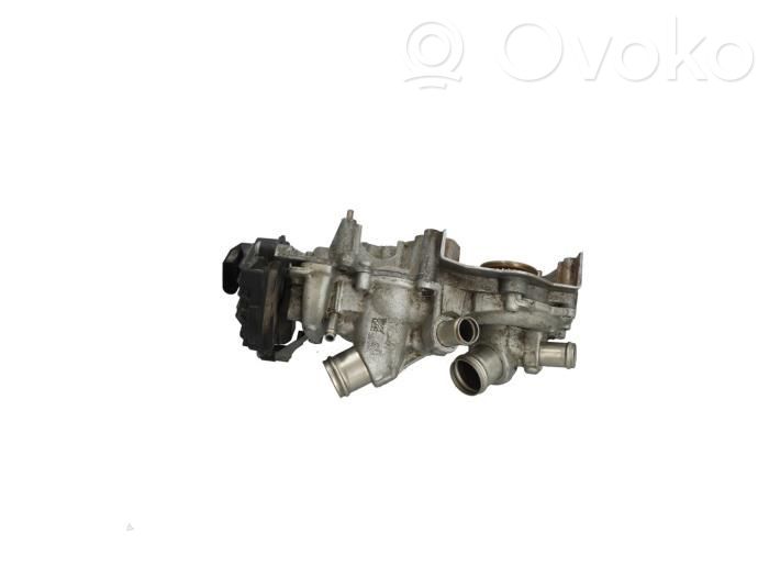 Volkswagen Golf VII Pompa wody 