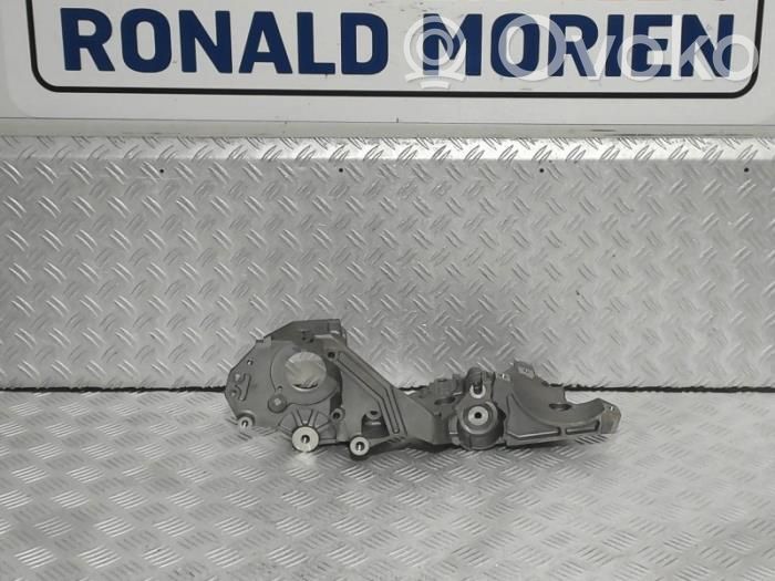 Volkswagen Touran II Mocowanie alternatora 