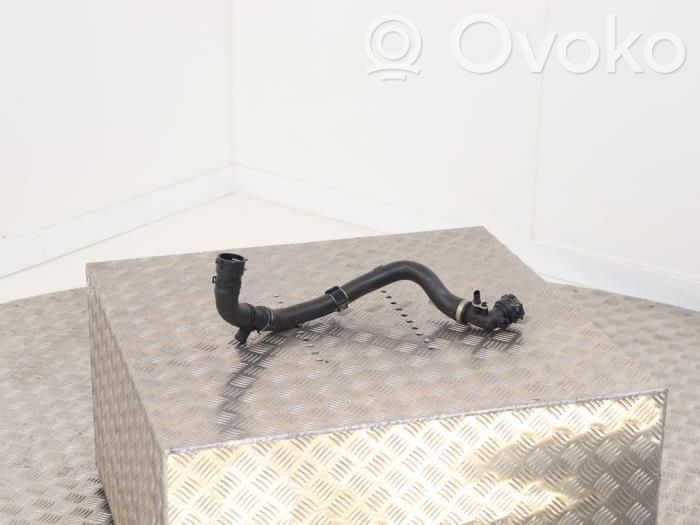 Audi A4 S4 B9 Engine coolant pipe/hose 