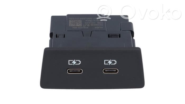 Audi A3 8Y Enchufe conector USB 