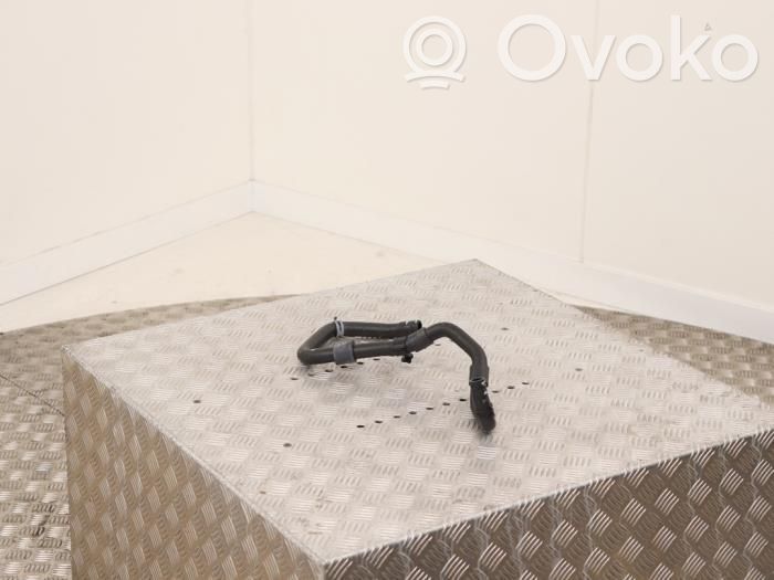 Audi Q3 F3 Przewód / Wąż chłodnicy 