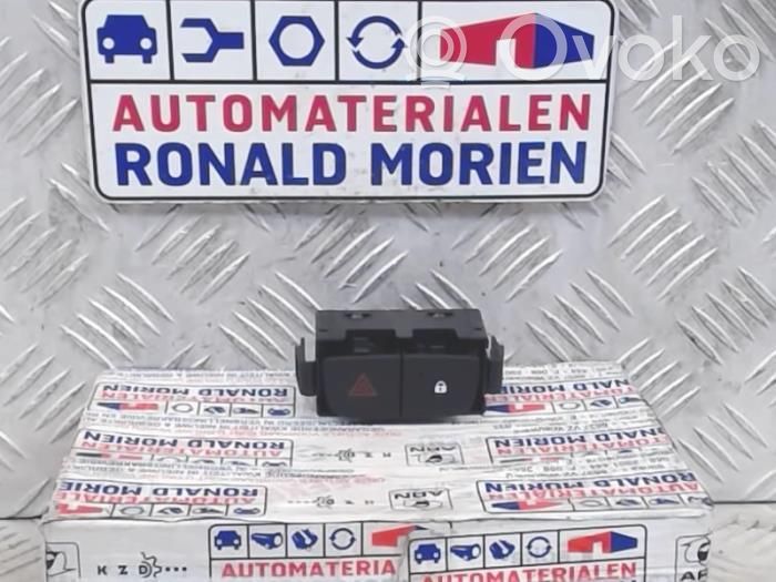 Opel Vivaro Botón interruptor de luz de peligro 