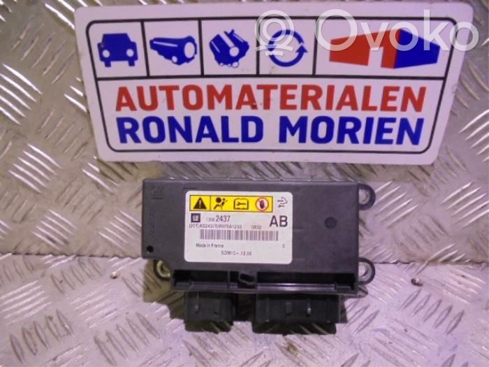 Opel Meriva B Module de contrôle airbag
