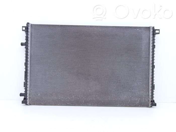 Audi Q7 4M Coolant radiator 