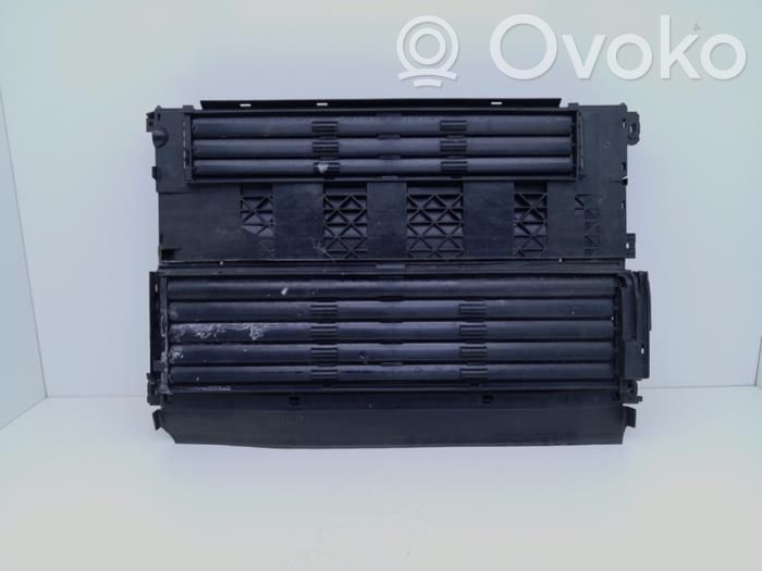 Peugeot 508 Intercooler air guide/duct channel 