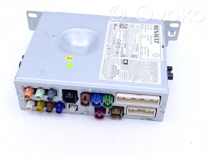 Renault Austral Radio/CD/DVD/GPS head unit 