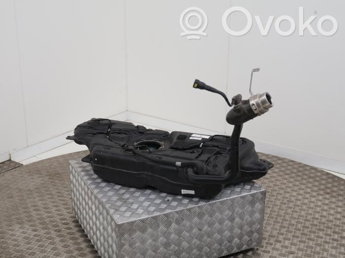 Opel Astra L Polttoainesäiliö 