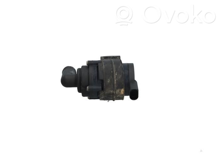 Pompa cyrkulacji / obiegu wody   7C0819025,2N0965561,2N0965561A