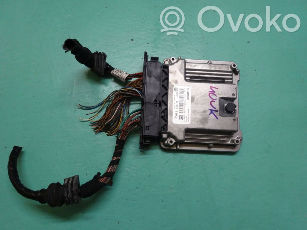 BMW 1 F20 F21 Engine control unit/module 
