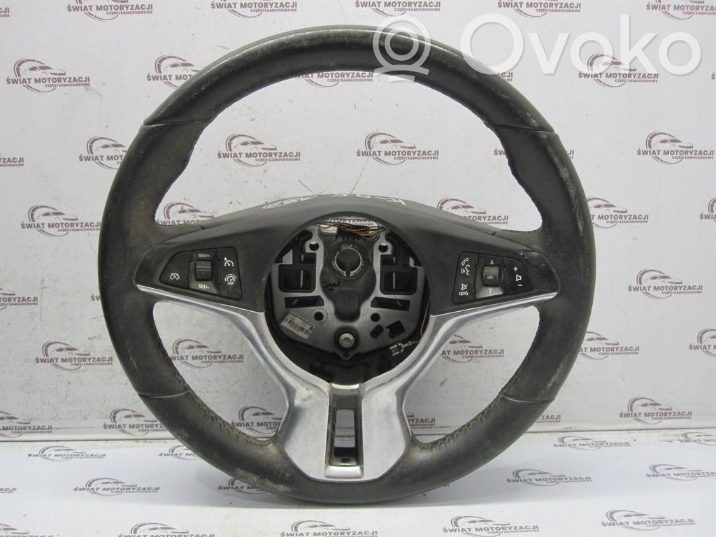 Opel Adam Stūre 