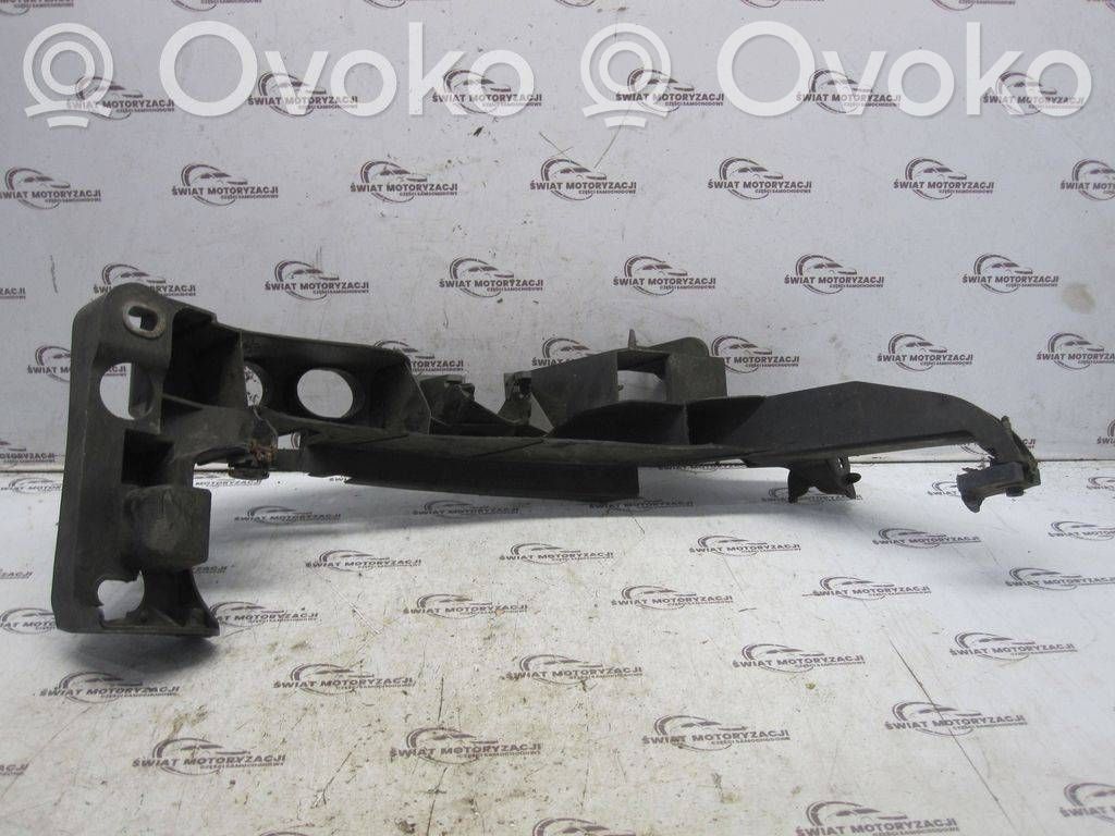Audi A3 S3 8P Headlight/headlamp mounting bracket 