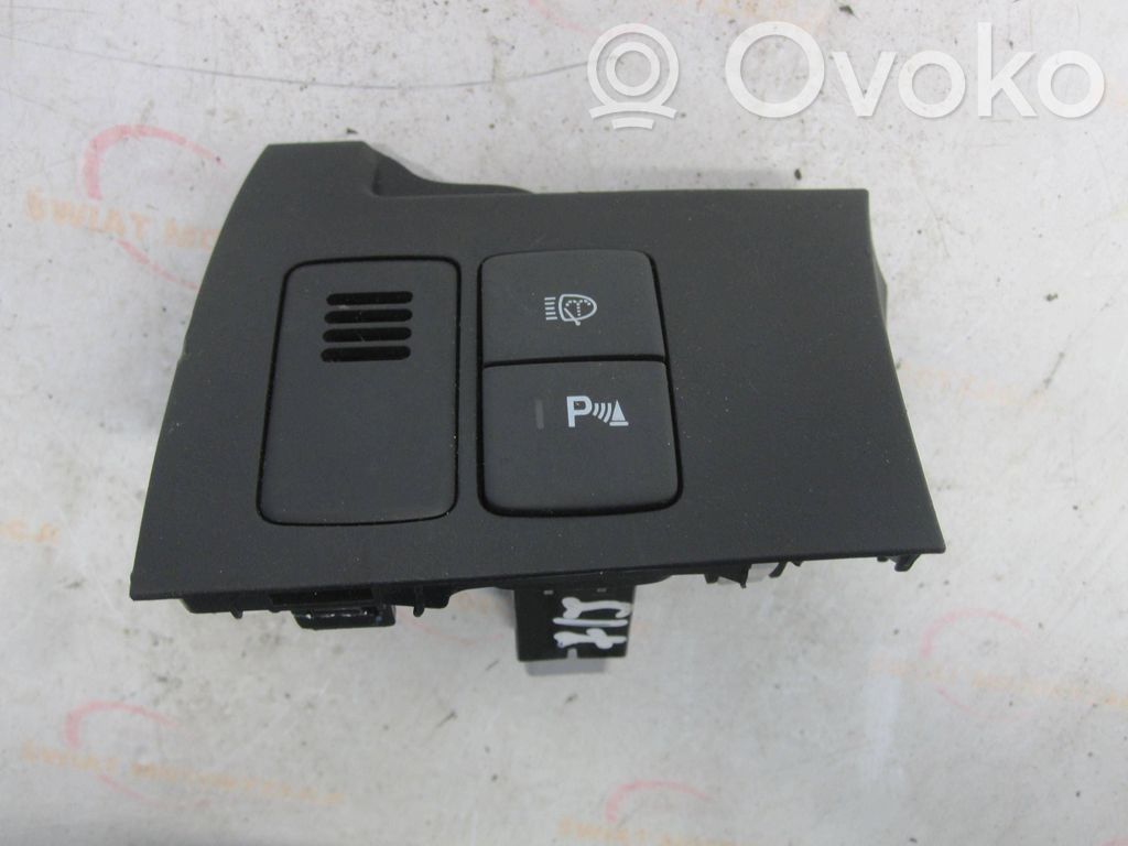 Interruptor del sensor de aparcamiento (PDC)   M26323