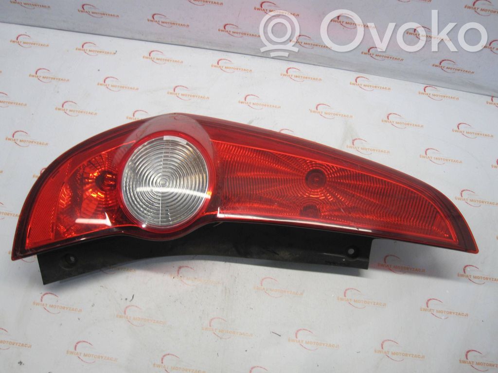 Opel Agila B Lampa tylna 