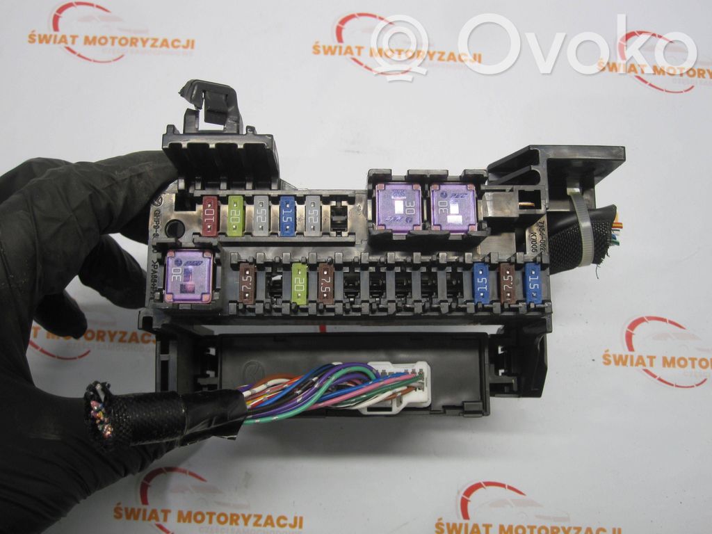 Other control units/modules   D09V675U0