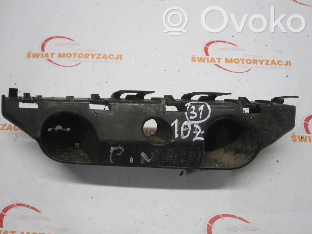 Soporte del parachoques delantero   622253VU0A