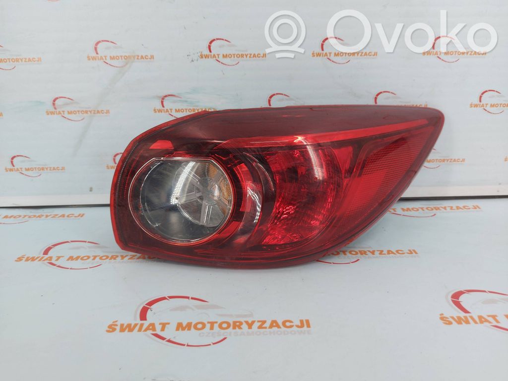 Mazda 3 III Luz trasera/de freno 