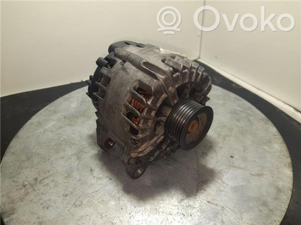 Audi A4 S4 B8 8K Generatorius 