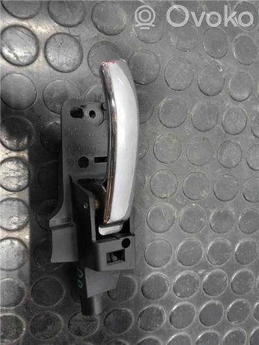 Manecilla interna puerta delantera   1FV24TRMAA