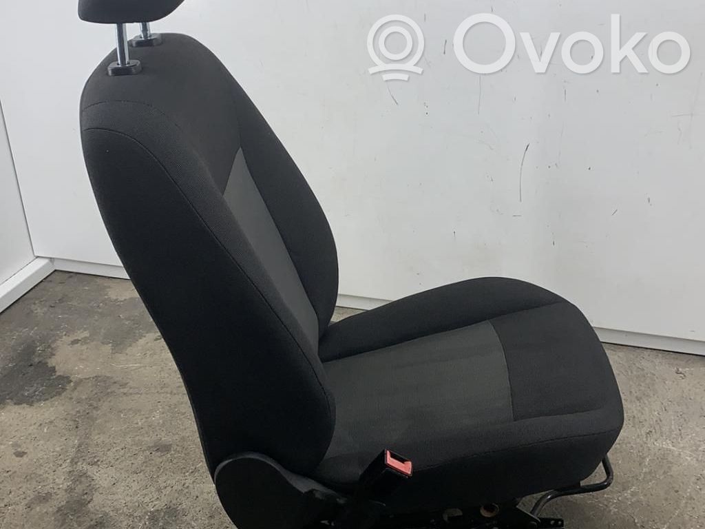 Ford Fiesta Etumatkustajan istuin 