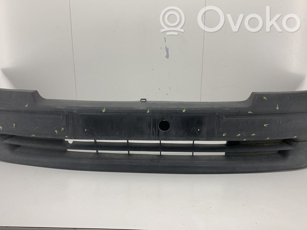 Renault Clio I Parachoques delantero 