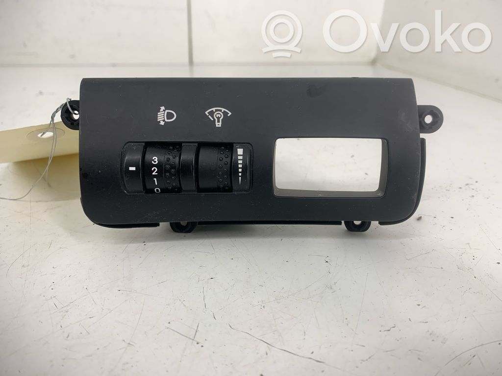 KIA Ceed Headlight level height control switch 