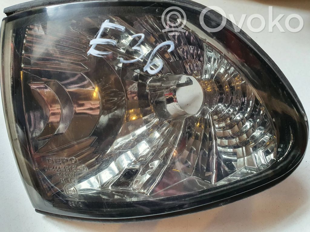 BMW 7 E38 Priekinis posūkio žibintas 