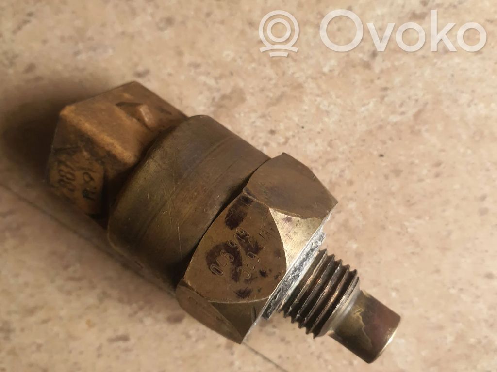 Coolant temperature sensor   046919