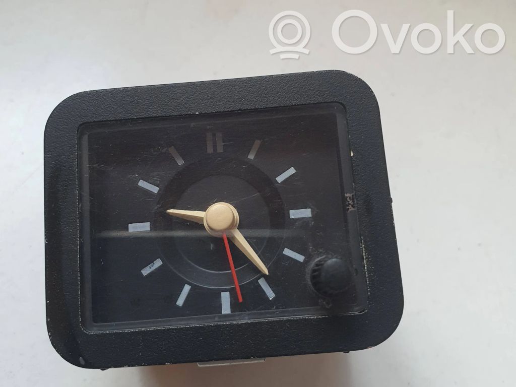 Ford Sierra Clock 