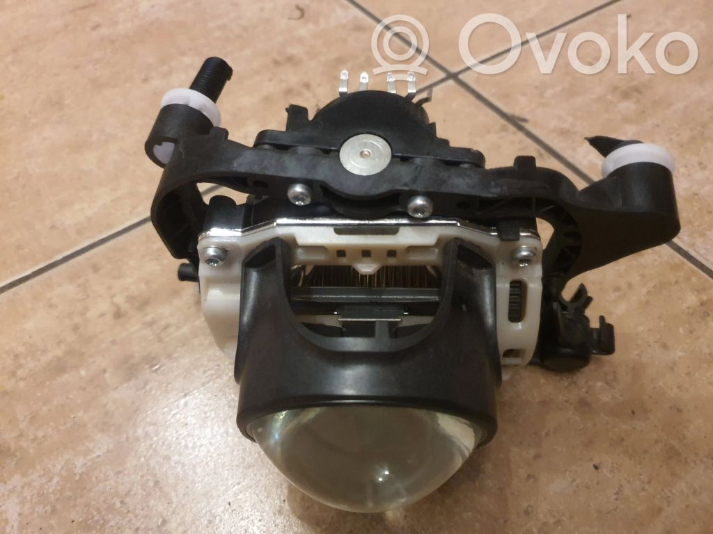 Volkswagen PASSAT B7 Element lampy przedniej 