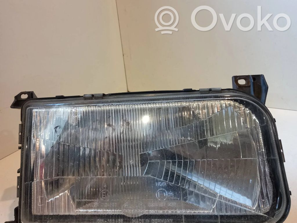 Volkswagen PASSAT B3 Lampa przednia 