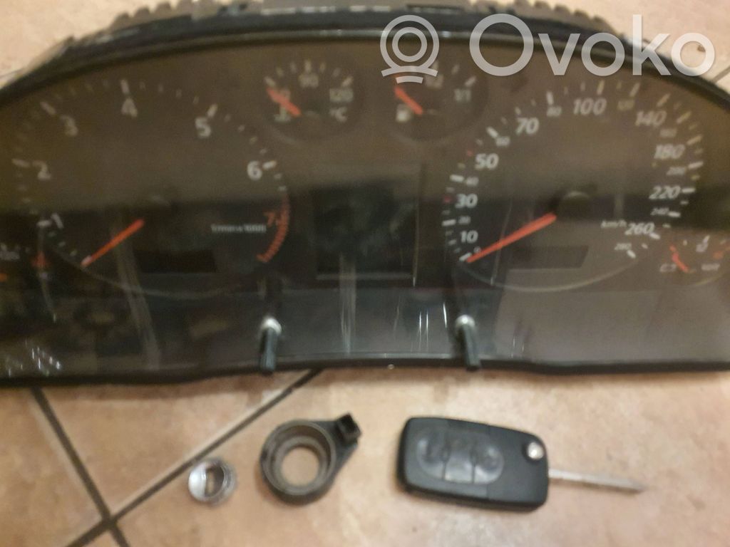 Audi A6 S6 C5 4B Vitezometru (grup de instrumente) 