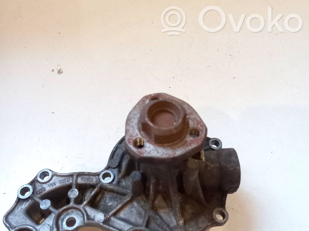 Audi A4 S4 B5 8D Vesipumppu 